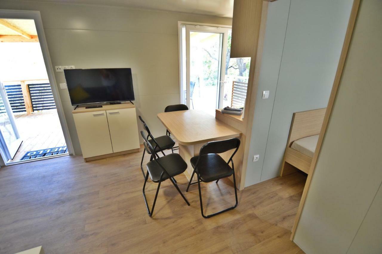 Mobile Home Cvita Betina (Sibenik-Knin) Exterior foto