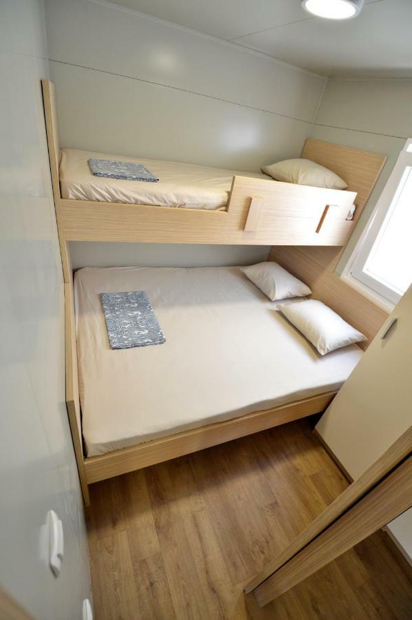 Mobile Home Cvita Betina (Sibenik-Knin) Exterior foto