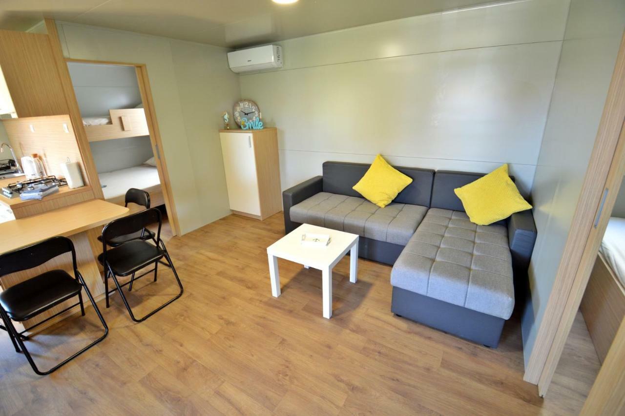 Mobile Home Cvita Betina (Sibenik-Knin) Exterior foto